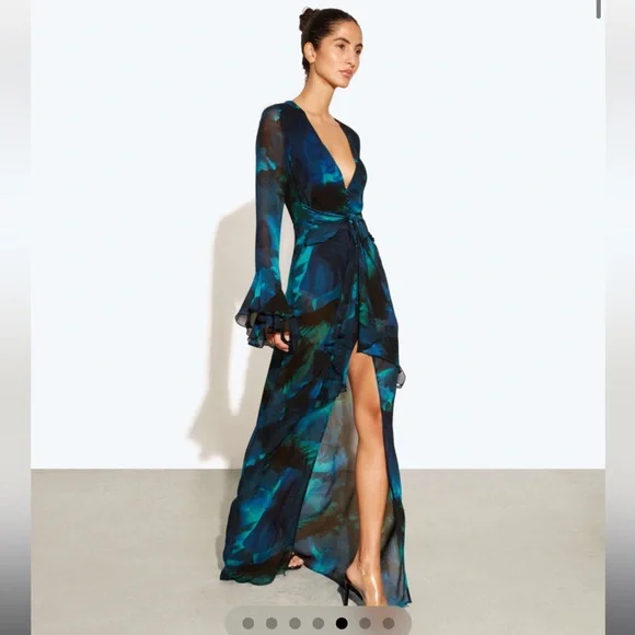 Rat & Boa Fiorella Deep V-Neck Long Sleeve Dress - Picture 3 of 10